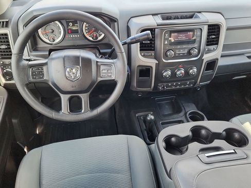 Used 2017 RAM 2500 Tradesman w/ Chrome Appearance Group AWD/4WD image 11
