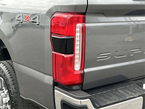 Certified 2025 Ford F350 Lariat image 11