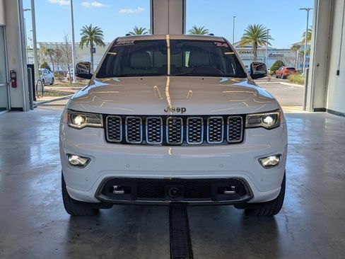 Used 2019 Jeep Grand Cherokee Overland image 2