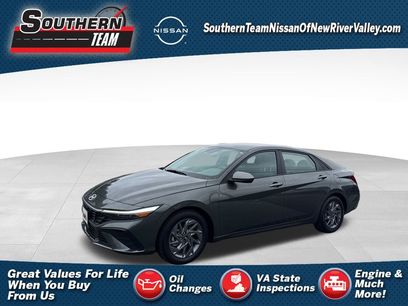 Used 2024 Hyundai Elantra SEL