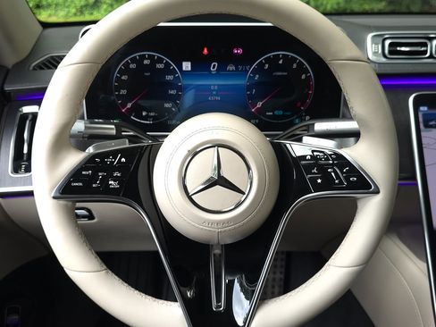 Used 2022 Mercedes-Benz S 580 4MATIC Sedan image 38