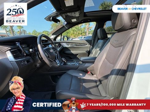 Used 2024 Cadillac XT6 Premium Luxury AWD/4WD image 13