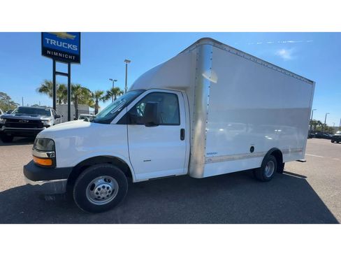 New 2024 Chevrolet Express 3500 Work Van w/ Power Convenience Package image 6