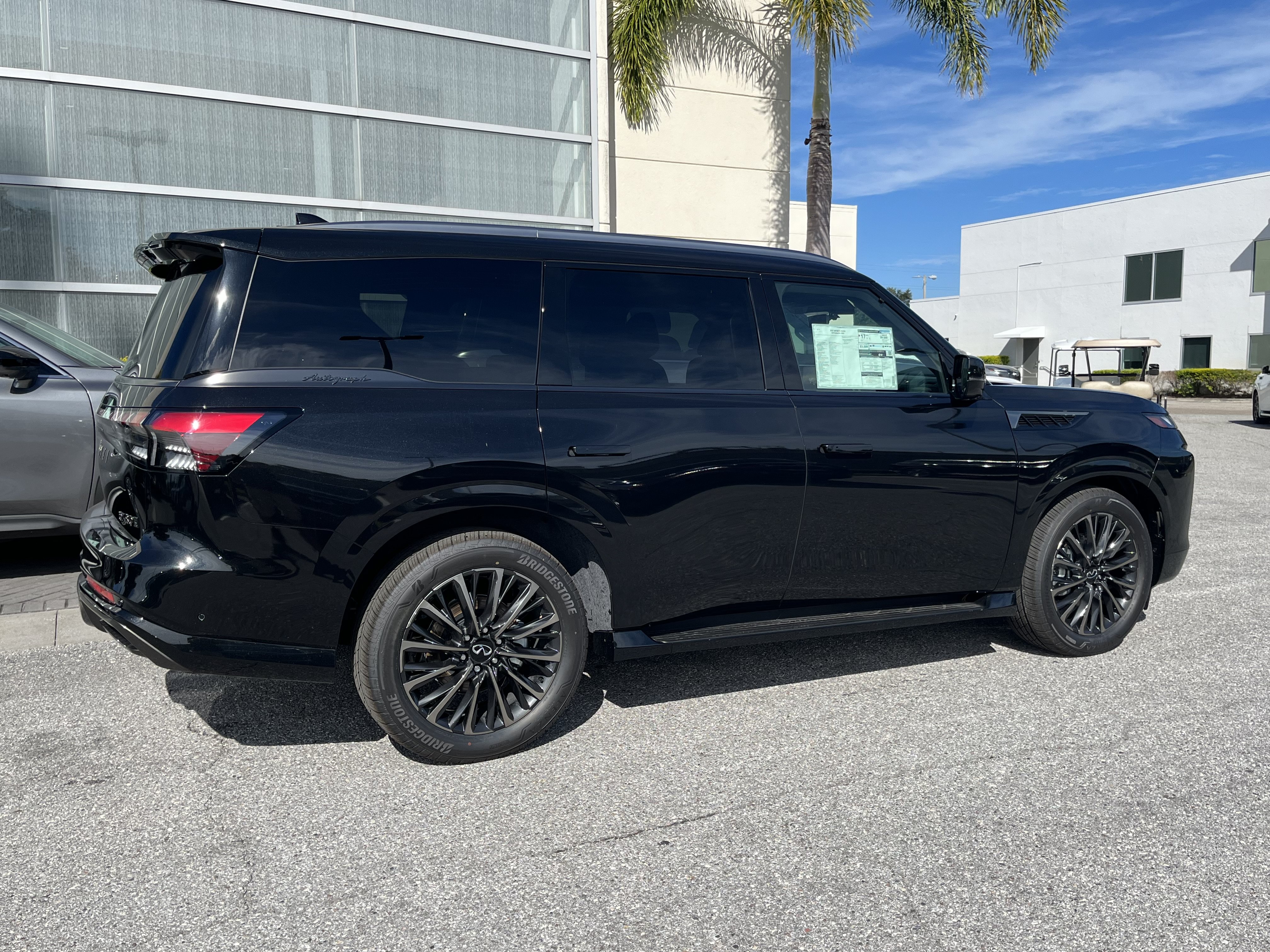 New 2027 INFINITI QX80 Autograph w/ Premium Cargo Package AWD/4WD image 5