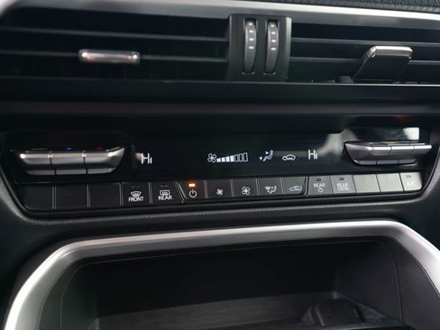 Used 2024 MAZDA CX-90 3.3 Turbo w/ Select Package image 26