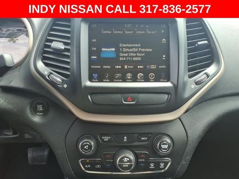 Used 2016 Jeep Cherokee Limited AWD/4WD image 22