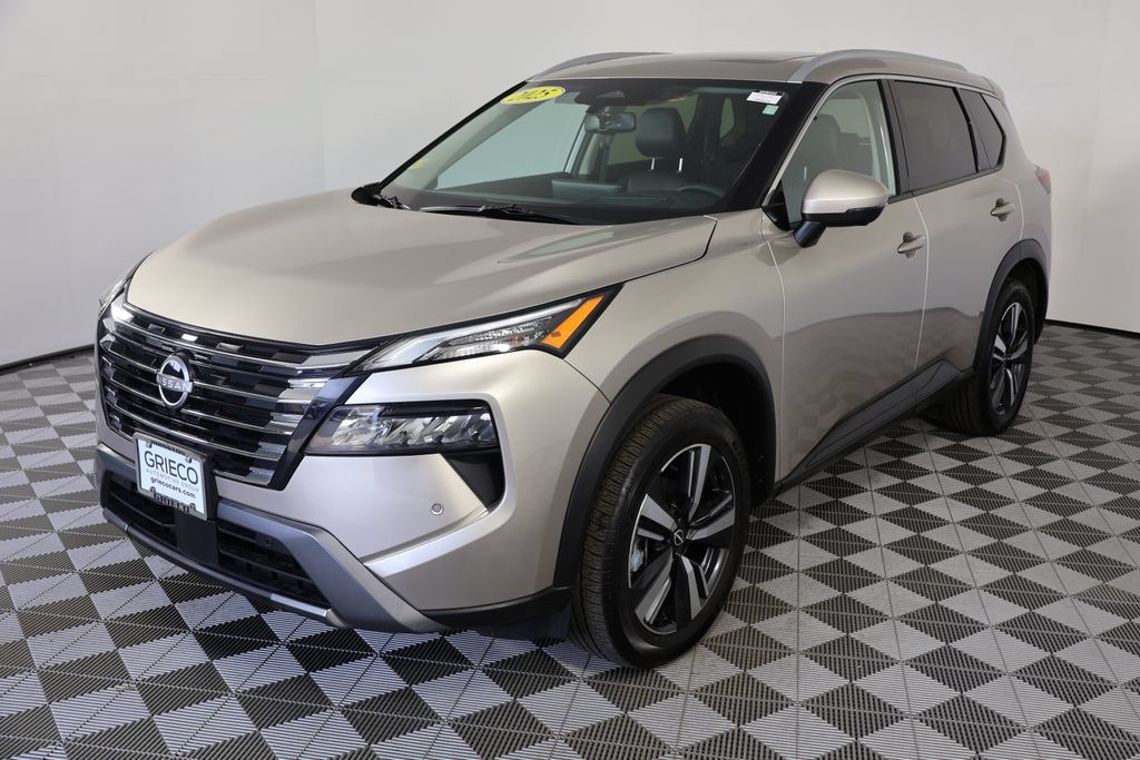 Used 2025 Nissan Rogue SL w/ SL Premium Package AWD/4WD image 4