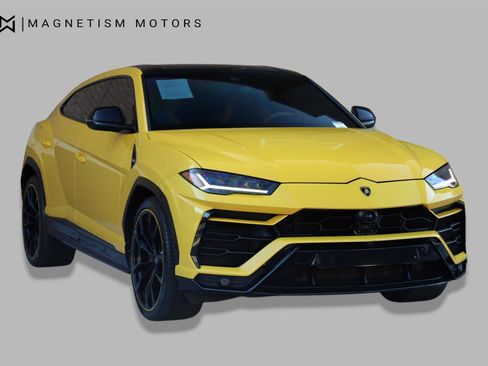 Used 2021 Lamborghini Urus AWD/4WD image 8