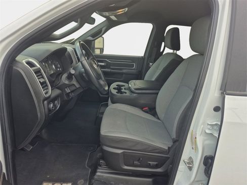 Used 2024 RAM 2500 Big Horn image 12