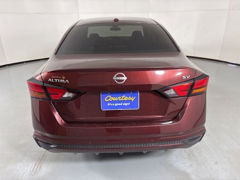 Used 2023 Nissan Altima 2.5 SV image 8