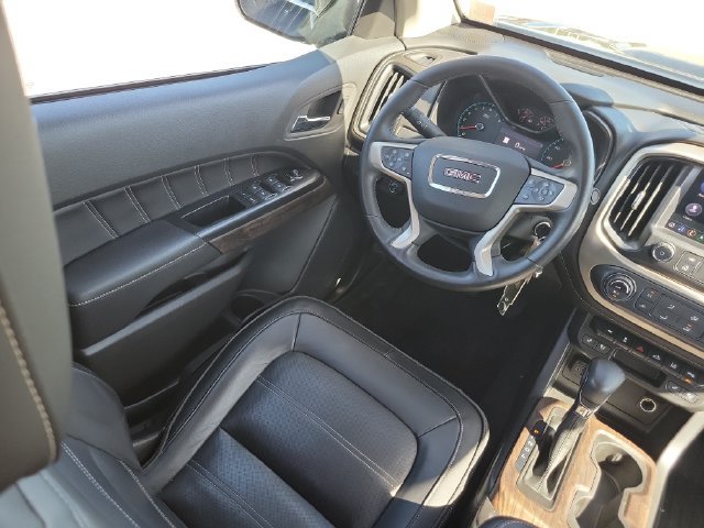 Used 2022 GMC Canyon Denali w/ Denali Black Edition Package AWD/4WD image 13