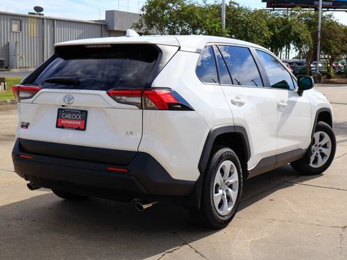 Used 2025 Toyota RAV4 LE FWD image 3