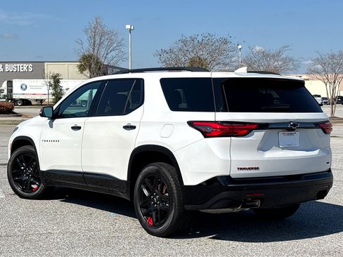 Used 2022 Chevrolet Traverse Premier w/ Redline Edition image 29