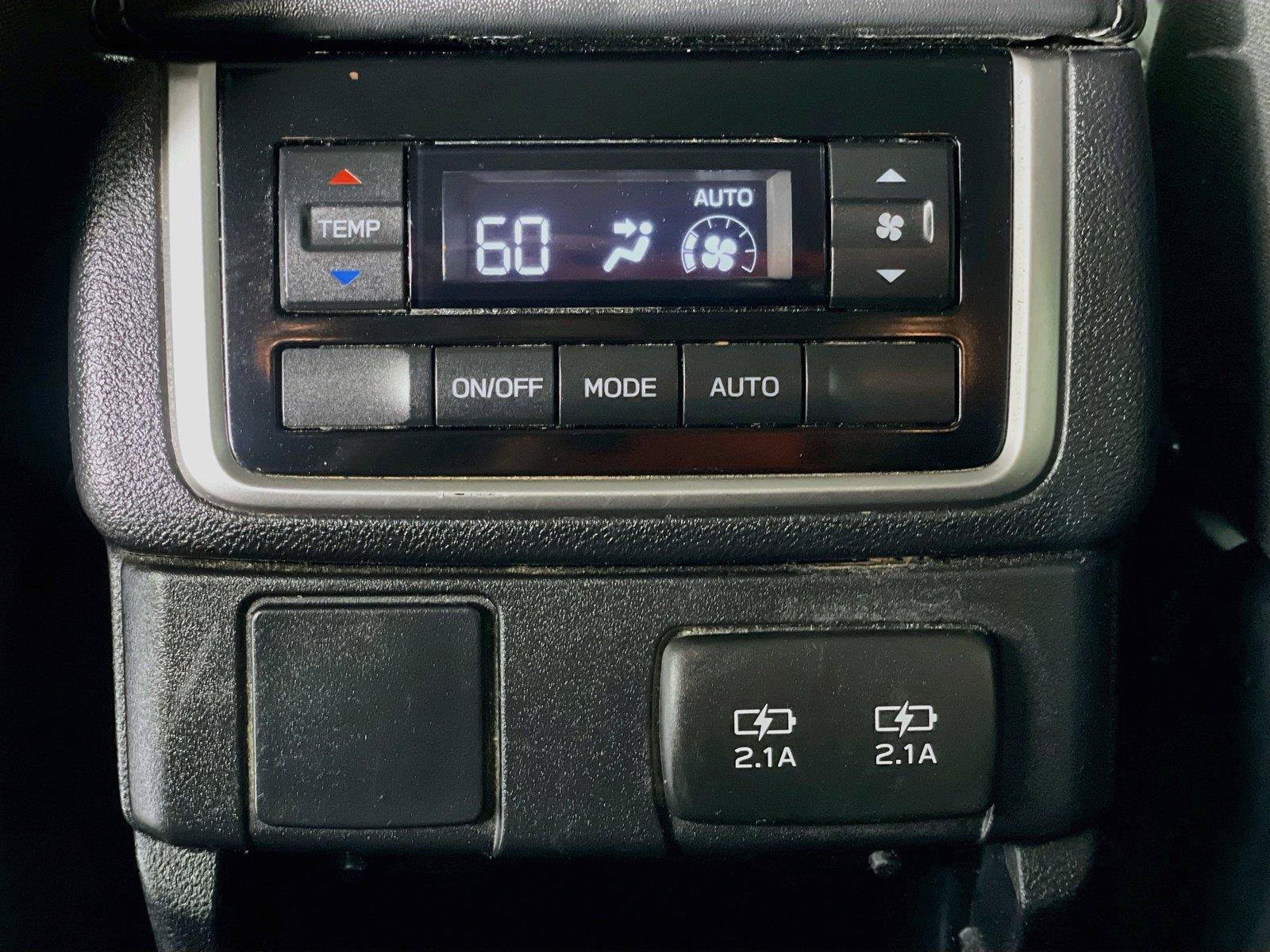 Used 2020 Subaru Ascent Premium w/ Convenience Package AWD/4WD image 27