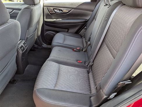 Used 2017 Nissan Rogue S image 22