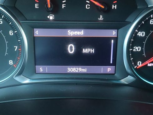 Used 2023 Chevrolet Traverse LT AWD/4WD image 38