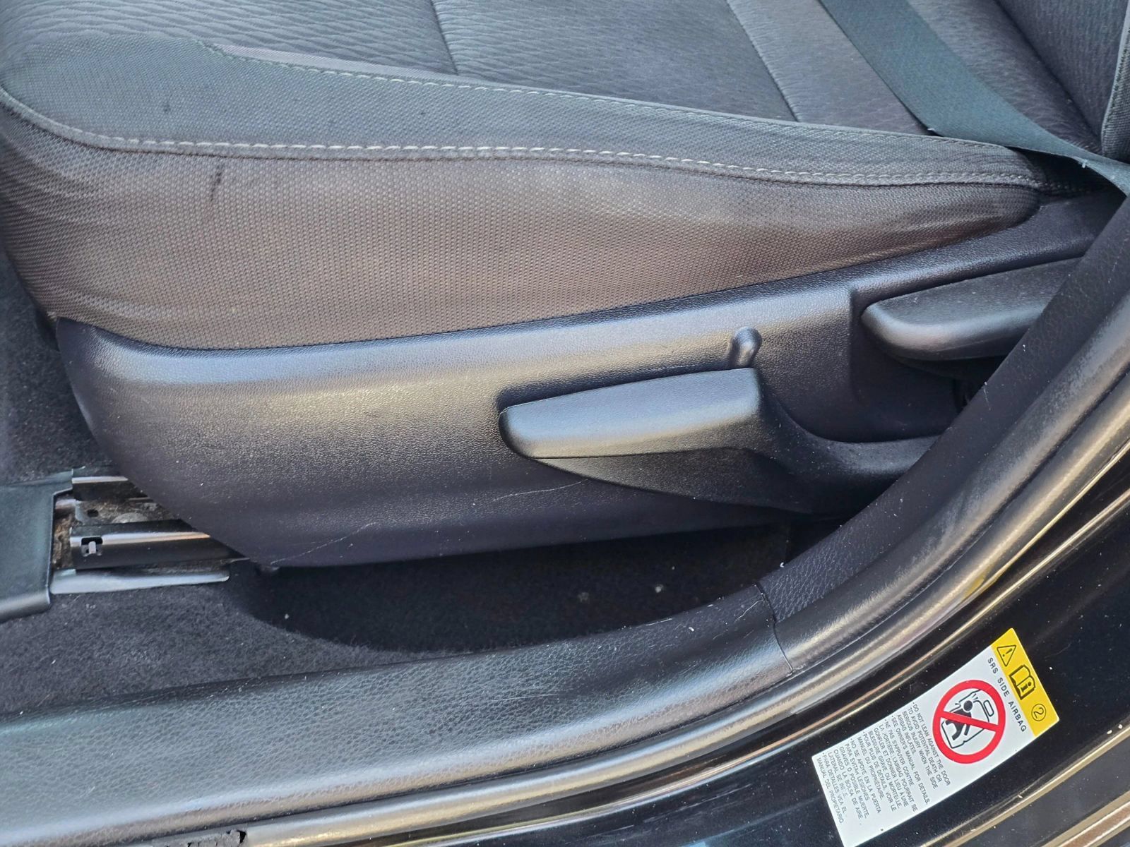 Used 2019 Toyota Corolla LE FWD image 21