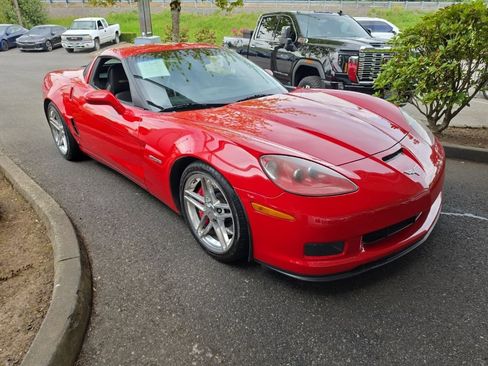 Used 2007 Chevrolet Corvette Z06 w/ Preferred Equipment Group RWD image 8