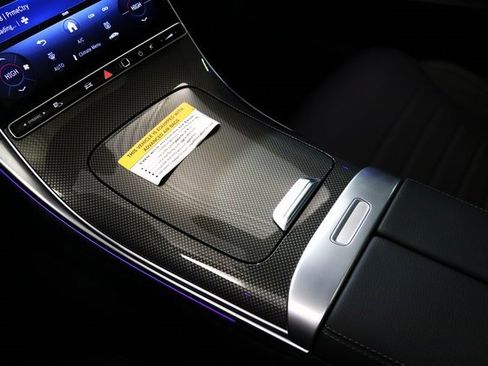 Used 2025 Mercedes-Benz C 300 4MATIC Sedan image 27