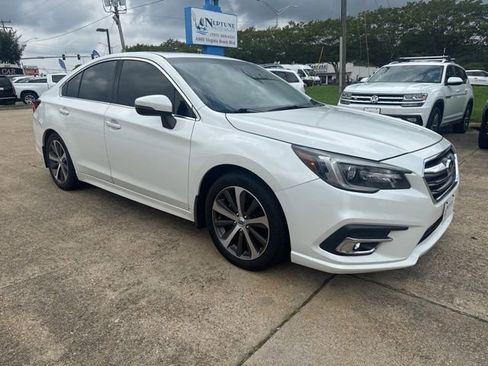 Used 2018 Subaru Legacy 2.5i Limited image 3