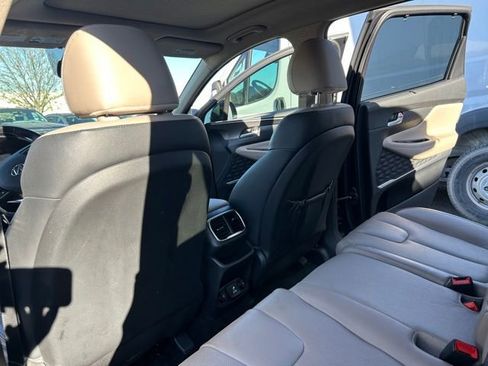 Used 2020 Hyundai Santa Fe Limited image 8