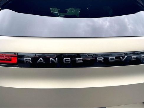 Used 2024 Land Rover Range Rover Sport SV Edition One Carbon Bronze image 26