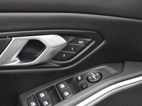 Used 2025 BMW 330i 330i image 13