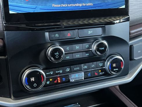 Certified 2024 Ford Expedition Max Limited image 21