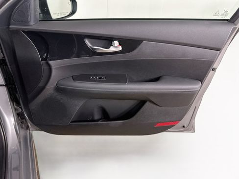 Used 2022 Kia Forte GT-Line w/ GT-Line Technology Package FWD image 31