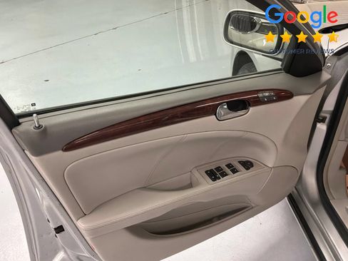 Used 2007 Buick Lucerne CXL w/ Luxury Package FWD image 11