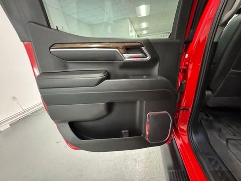 Used 2025 GMC Sierra 1500 Elevation w/ Elevation Premium Package image 8