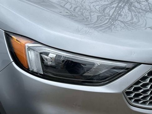 Used 2023 Ford Edge SEL w/ Convenience Package image 9