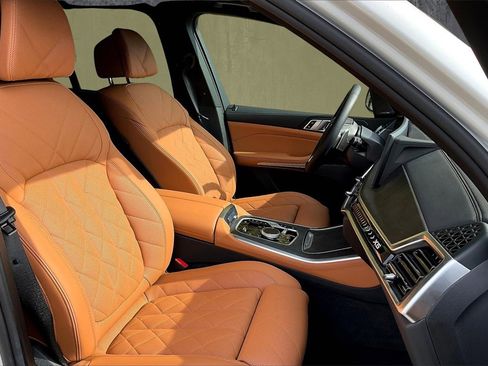 Used 2026 BMW X5 xDrive50e w/ Climate Comfort Package image 24