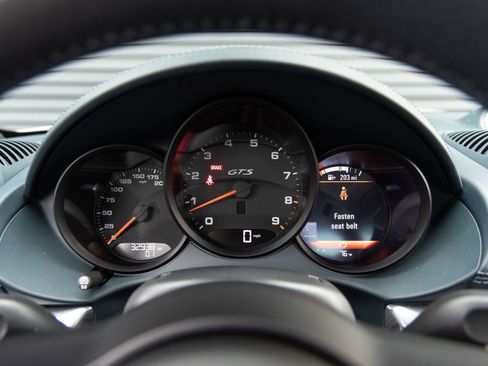 Certified 2022 Porsche 718 Cayman GTS RWD image 13