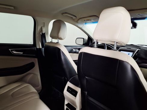 Used 2020 Ford Edge Titanium w/ Cargo Accessory Package AWD/4WD image 11