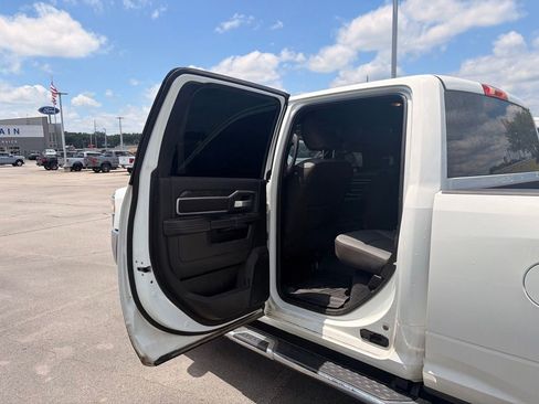 Used 2024 RAM 2500 Big Horn w/ Off Road Package AWD/4WD image 29