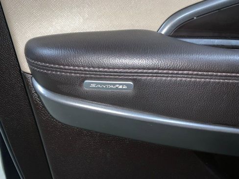 Used 2015 Hyundai Santa Fe Limited image 10