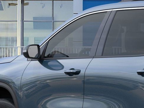 New 2026 Chevrolet Traverse LT w/ LPO, Floor Liner Package image 12