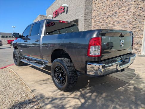Used 2022 RAM 2500 Big Horn AWD/4WD image 3