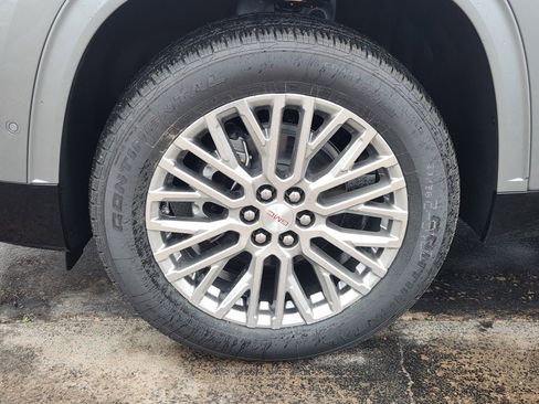 New 2026 GMC Acadia Denali w/ Super Cruise Package image 14