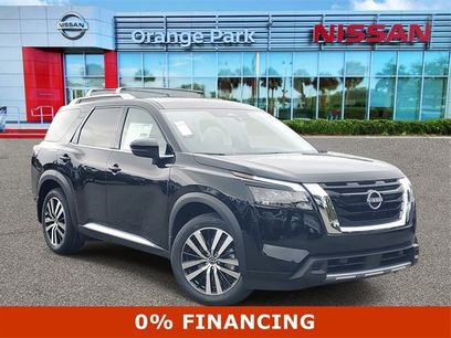 New 2025 Nissan Pathfinder Platinum w/ Cargo Package