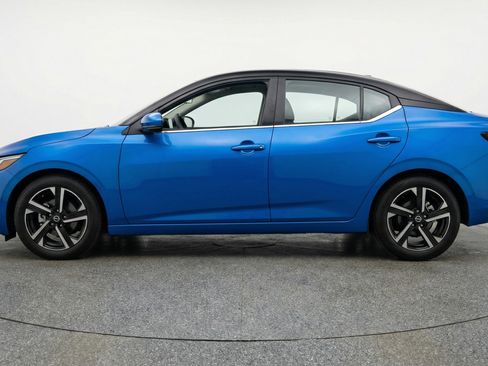 Used 2025 Nissan Sentra SV FWD image 5