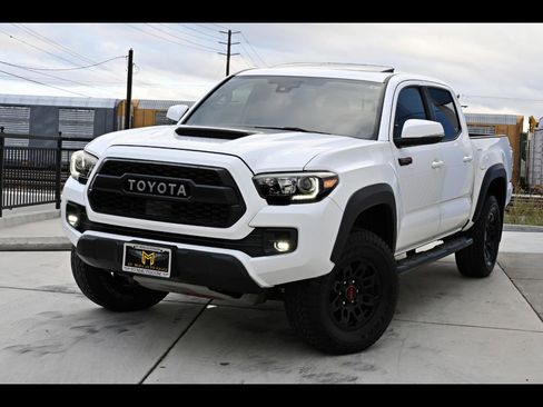 Used 2019 Toyota Tacoma TRD Pro image 1