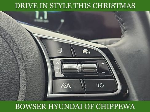 Used 2024 Kia Seltos EX image 19