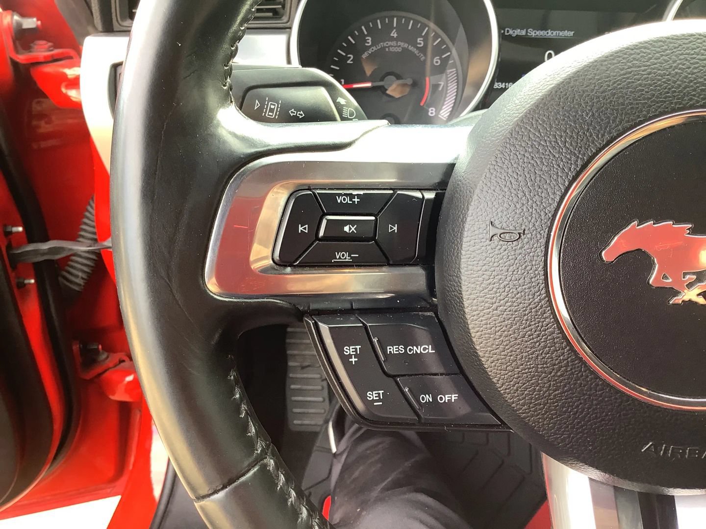 Used 2022 Ford Mustang Premium RWD image 33