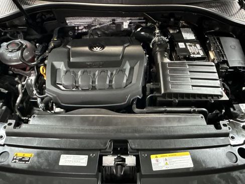 Certified 2023 Volkswagen Tiguan SE R-Line FWD image 12