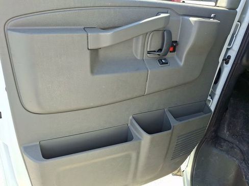 Used 2024 GMC Savana 2500 w/ Driver Convenience Package RWD image 19