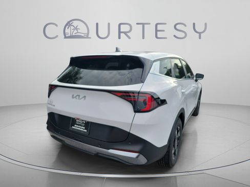 New 2026 Kia Sportage LX FWD image 3