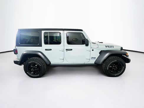 Used 2023 Jeep Wrangler Unlimited w/ Cold Weather Group AWD/4WD image 10
