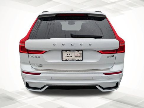 Used 2023 Volvo XC60 B5 Plus w/ Climate Package image 5